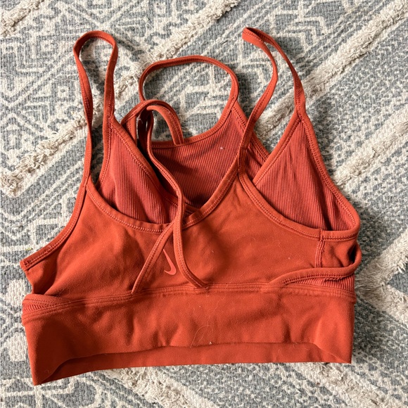 Nike Rust Ribbed Sports Bra - Picture 2 of 2